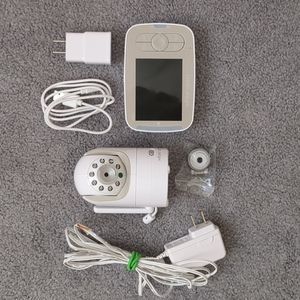 Infant Optics DXR-8 wireless system